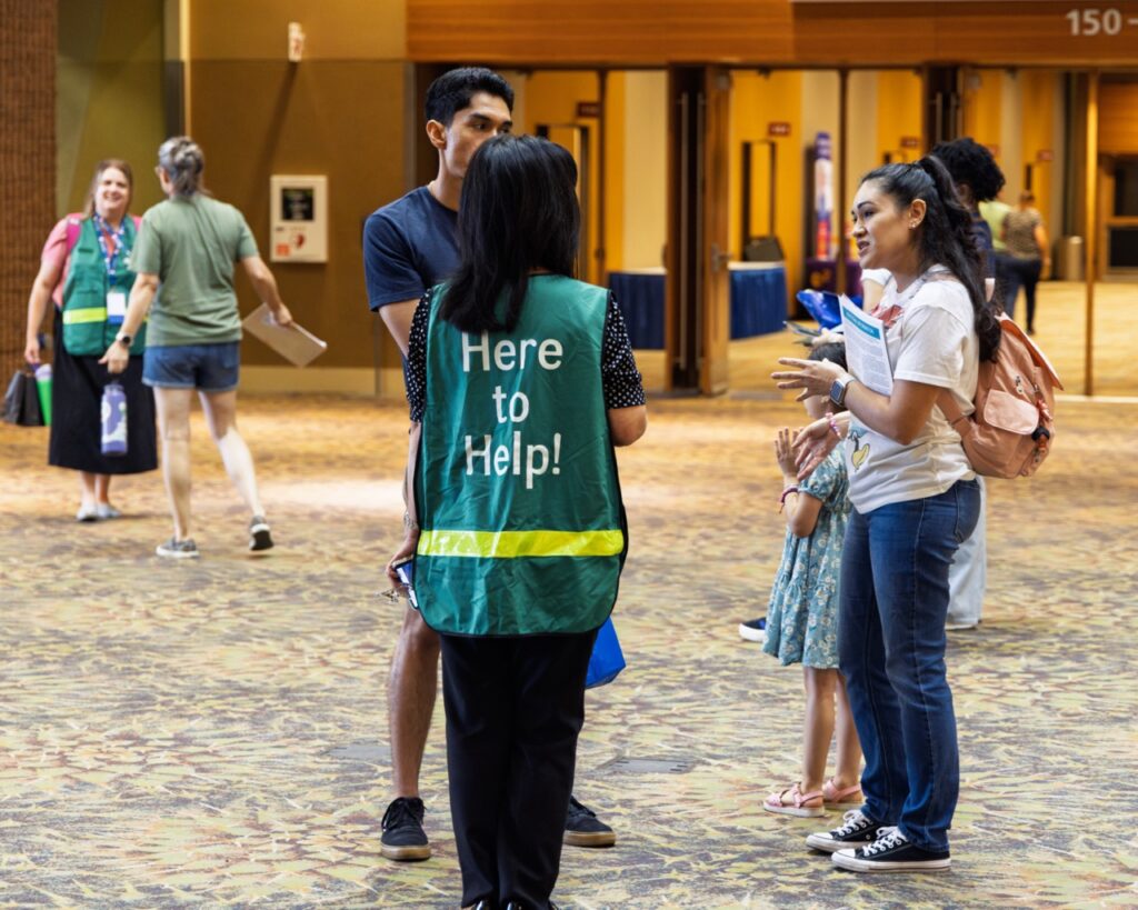 Volunteers - 0H6A9371